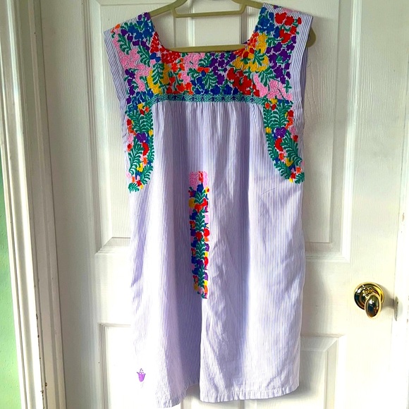 Colorful J. Marie Mexican Embroidered sleeveless dress. Size Medium - Picture 1 of 9